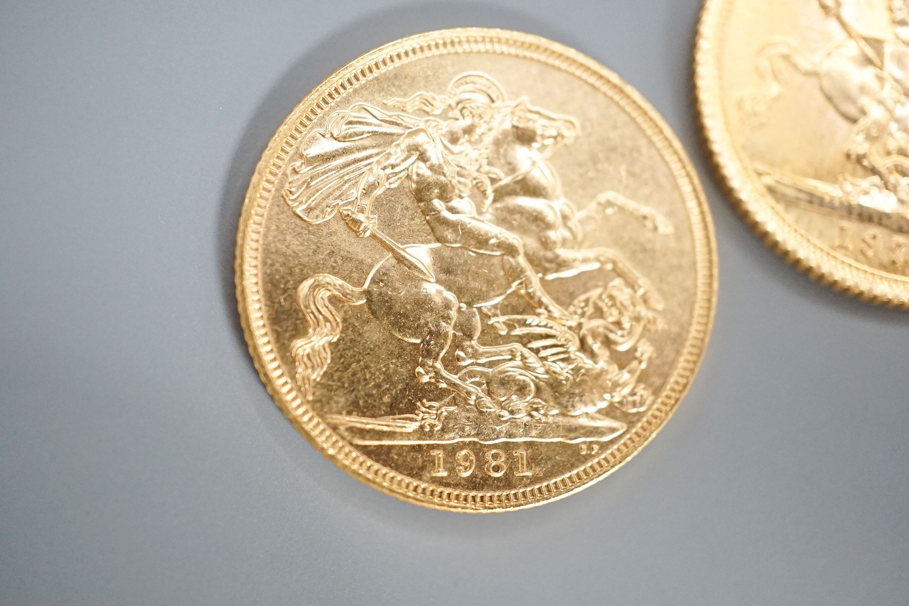 Two modern gold sovereigns, 1974 & 1981.